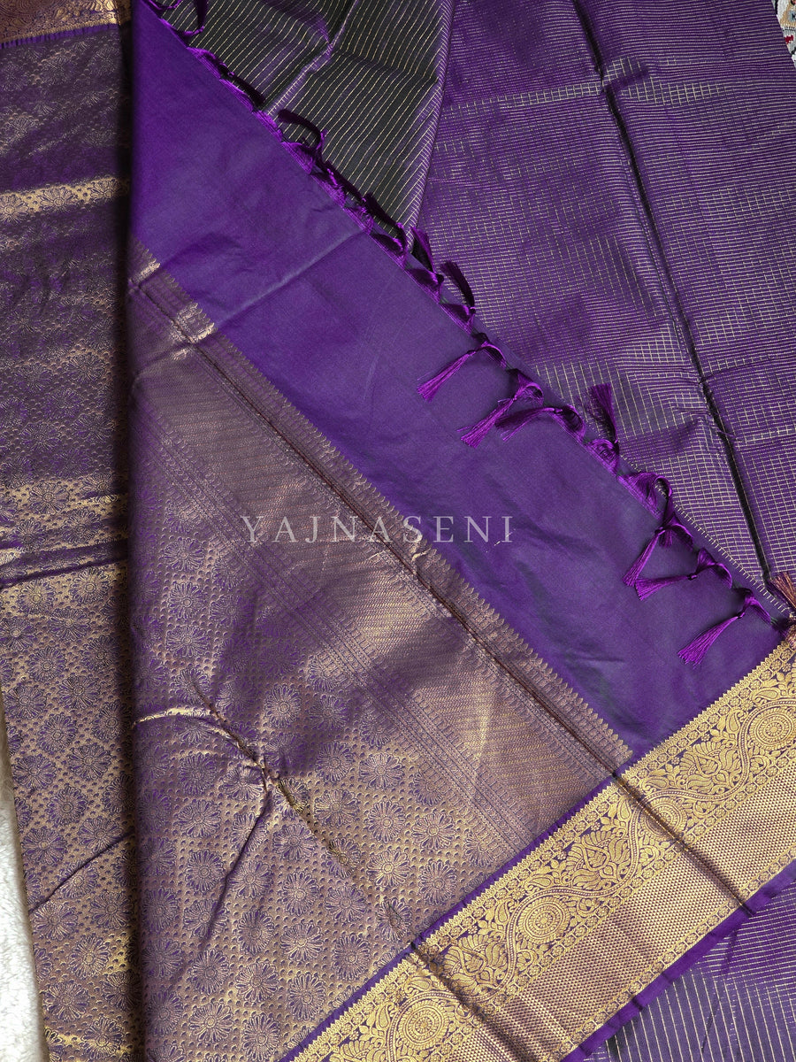 Vaira Oosi Checkered x Peacock Semi Silk Saree - Red main image 0