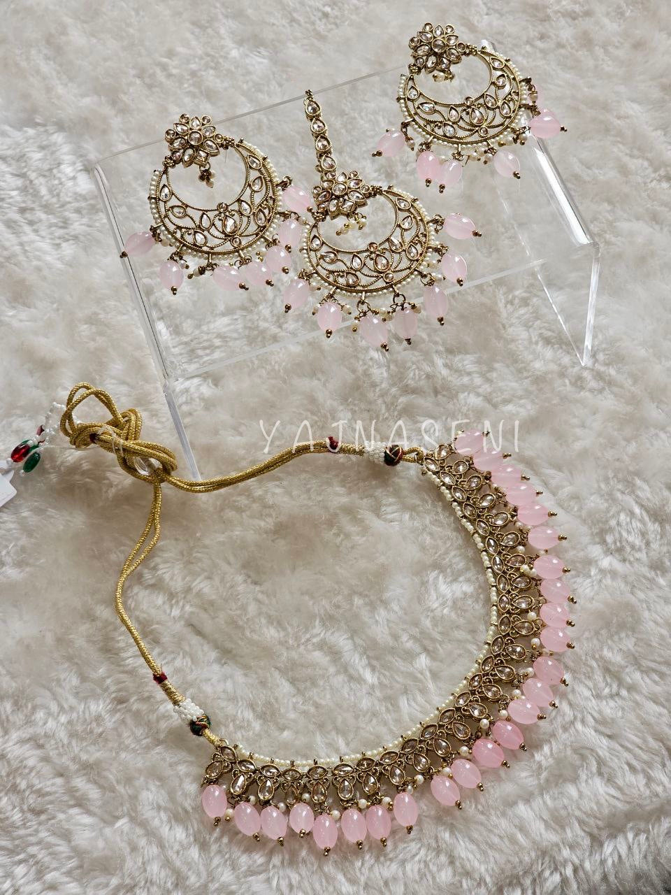PARINEETA (light pink)