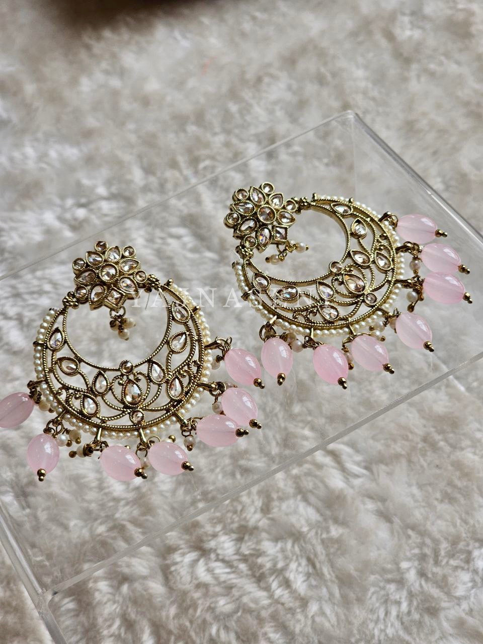PARINEETA (light pink)