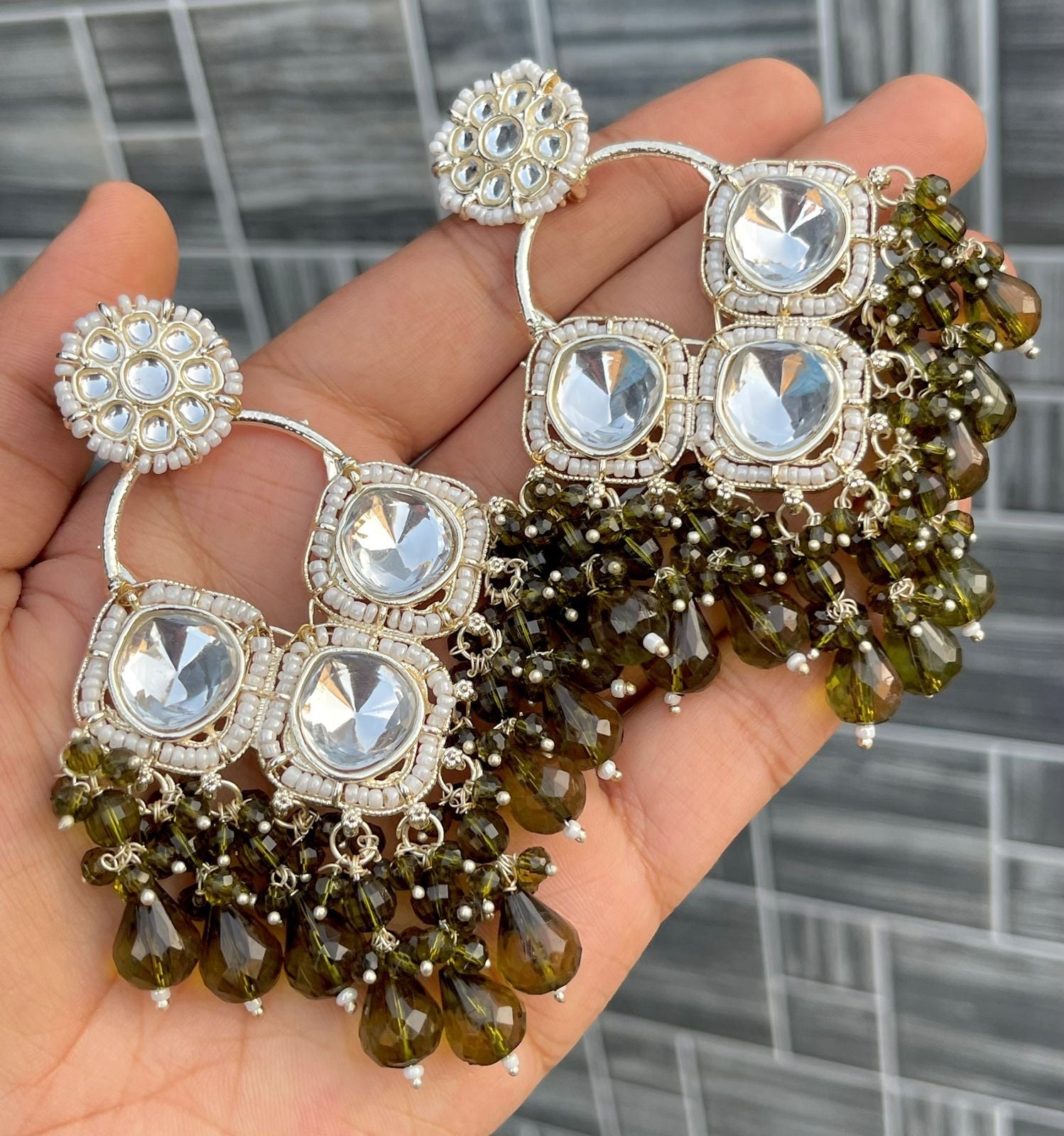 PARINA earrings (olive)