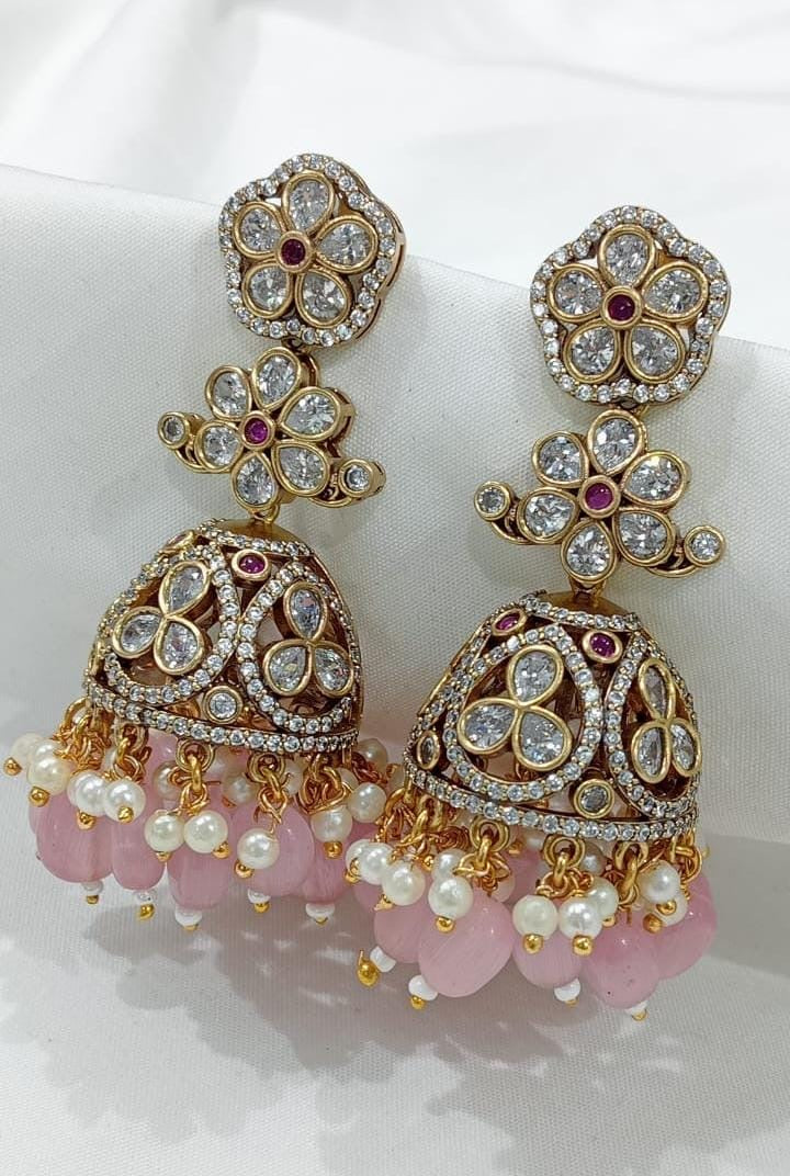 ISHQ earrings (Pink)