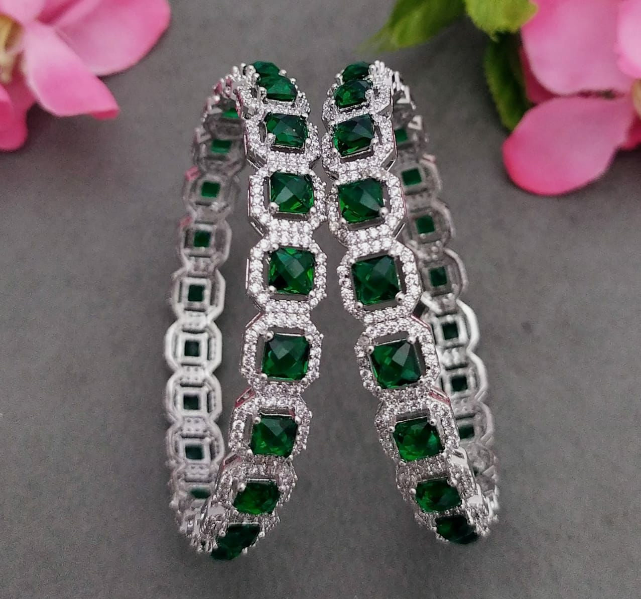 AALIYAH - pair of bangles (emerald)