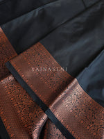 Load image into Gallery viewer, Minimalist Semi Silk Saree x Copper Zari - Black
