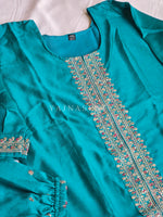 Load image into Gallery viewer, HIRANTHI [2XL/44] - Straight Cut Kurti Set (Turquoise)

