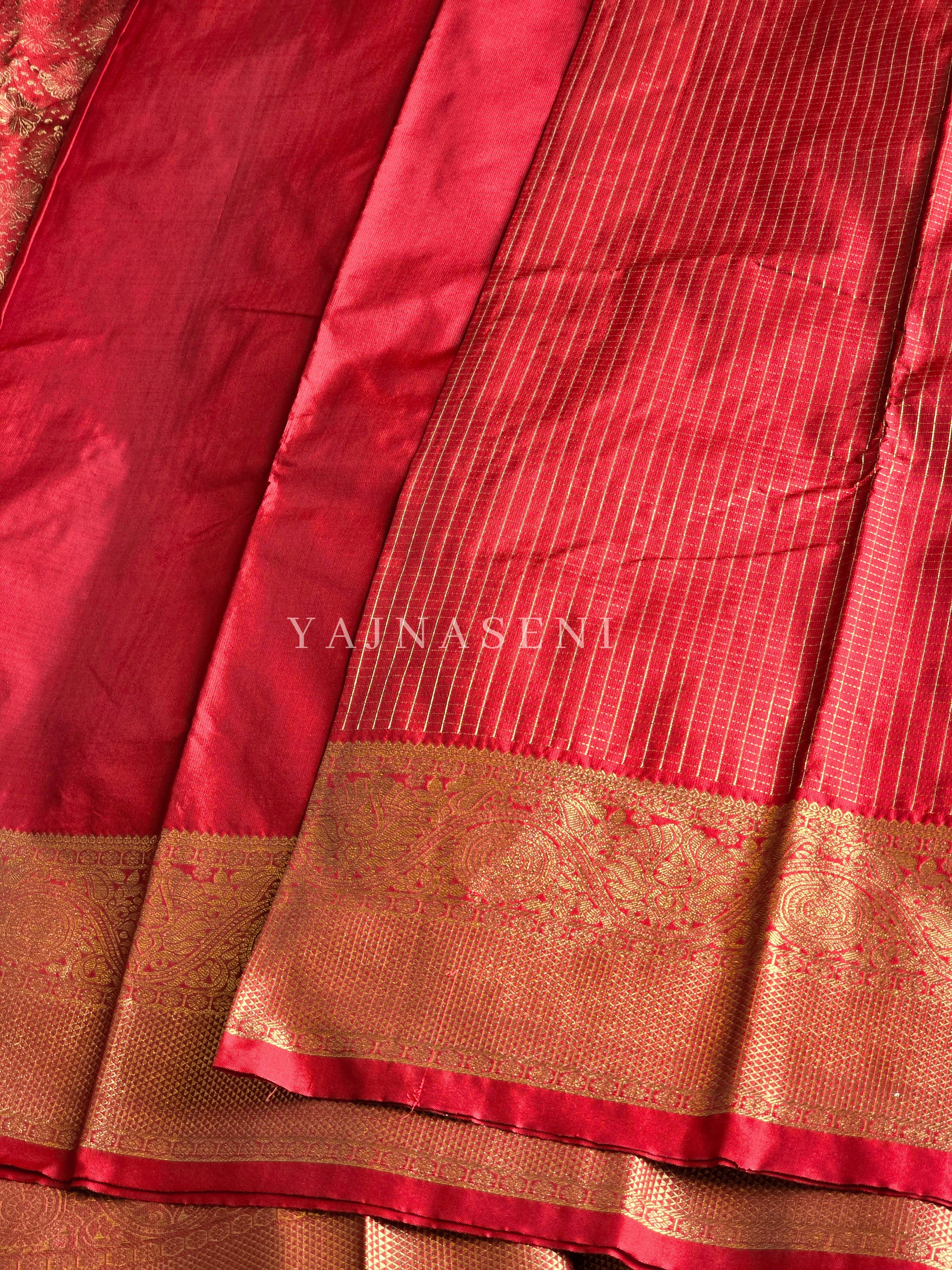 Vaira oosi x Checkered Saree - Dark Red