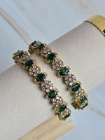Load image into Gallery viewer, RESHMI - pair of bangles (Emerald)
