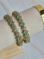 Load image into Gallery viewer, RESHMI - pair of bangles (Mint)
