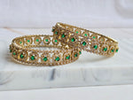 Load image into Gallery viewer, TASHI - pair of bangles (Emerald)
