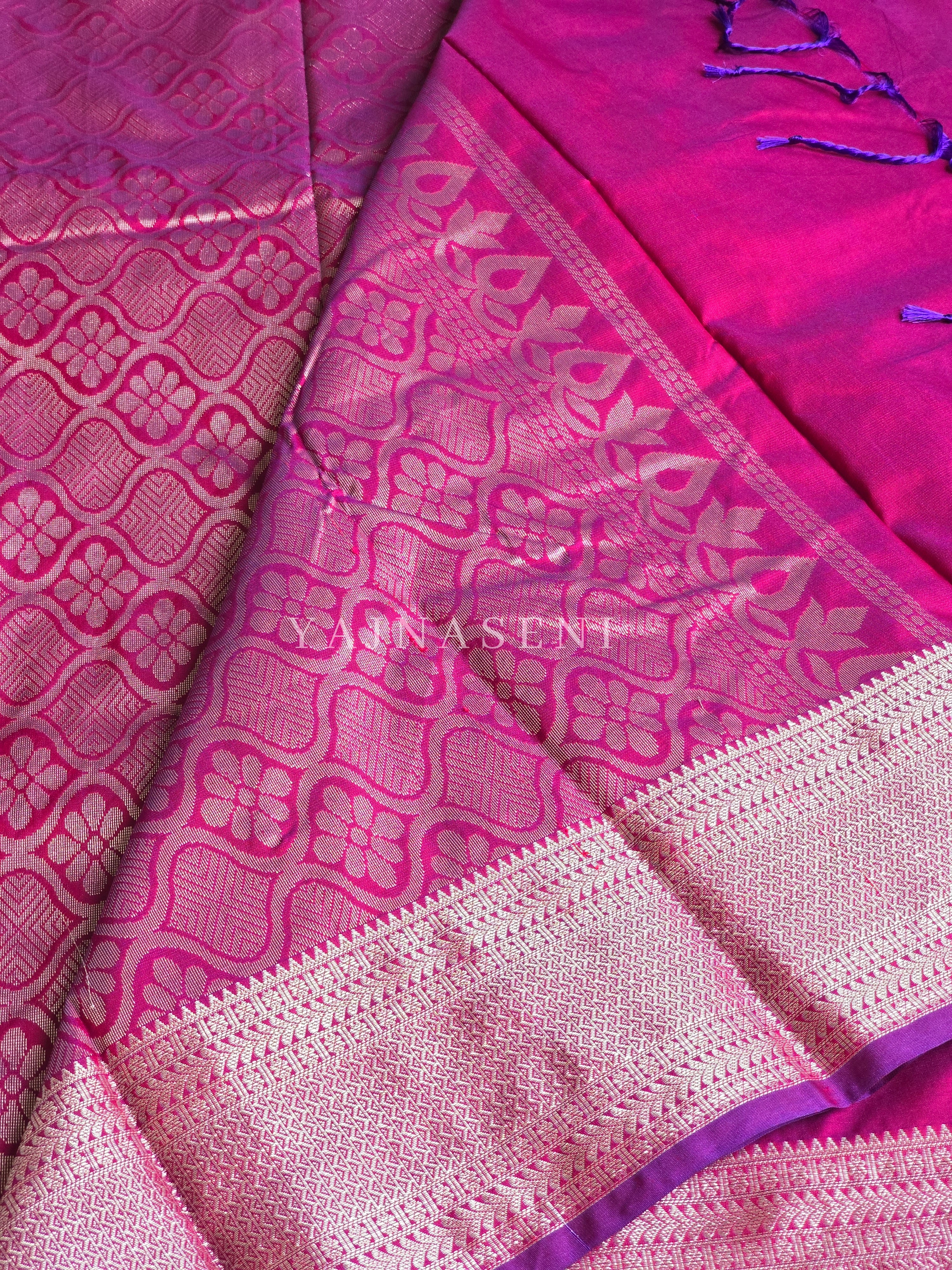 Semi Soft Silk Silver Zari Saree - Berry