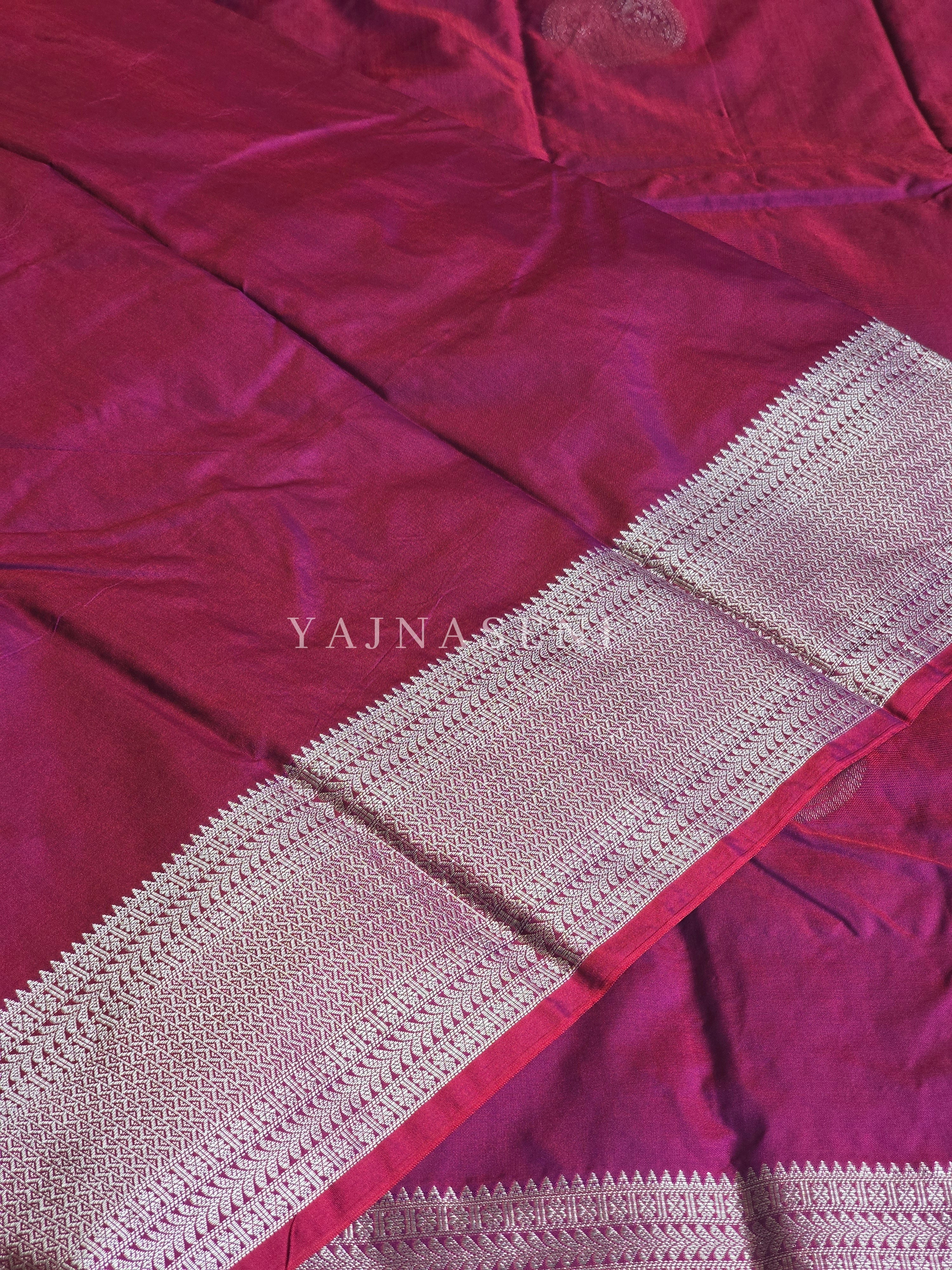 Semi Soft Silk Silver Zari Saree - Shiraz