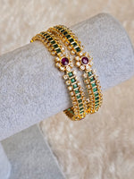 Load image into Gallery viewer, GANDHARI - pair of bangles
