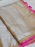Load image into Gallery viewer, Tissue Saree x Scallop Lace Border : Champange Gold x Hot Pink
