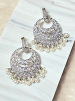 Load image into Gallery viewer, ARUSHI earrings (White)
