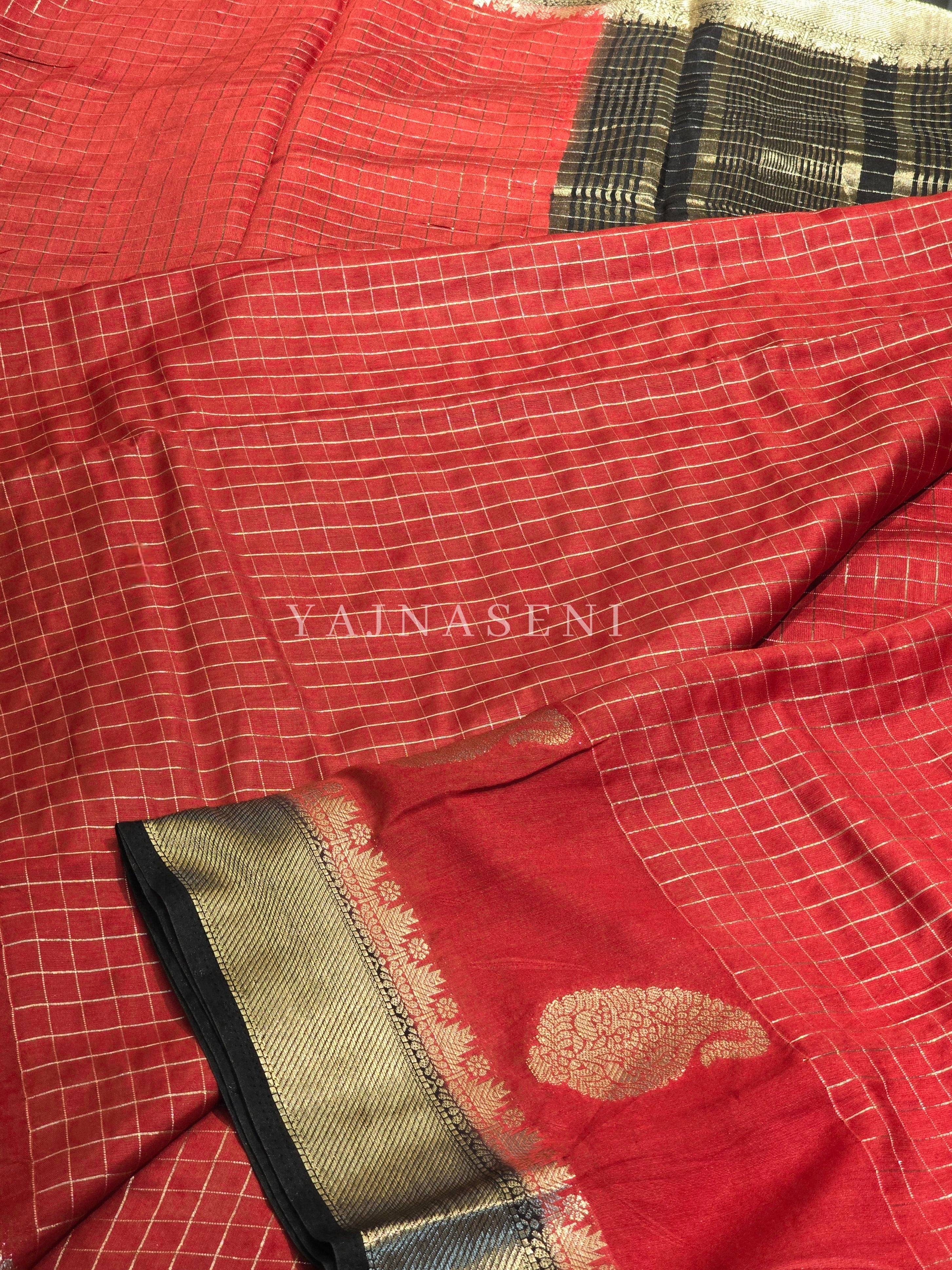 Soft Cotton Silk Checkered Saree x Paisley Motif x Zari Border : Red x Black