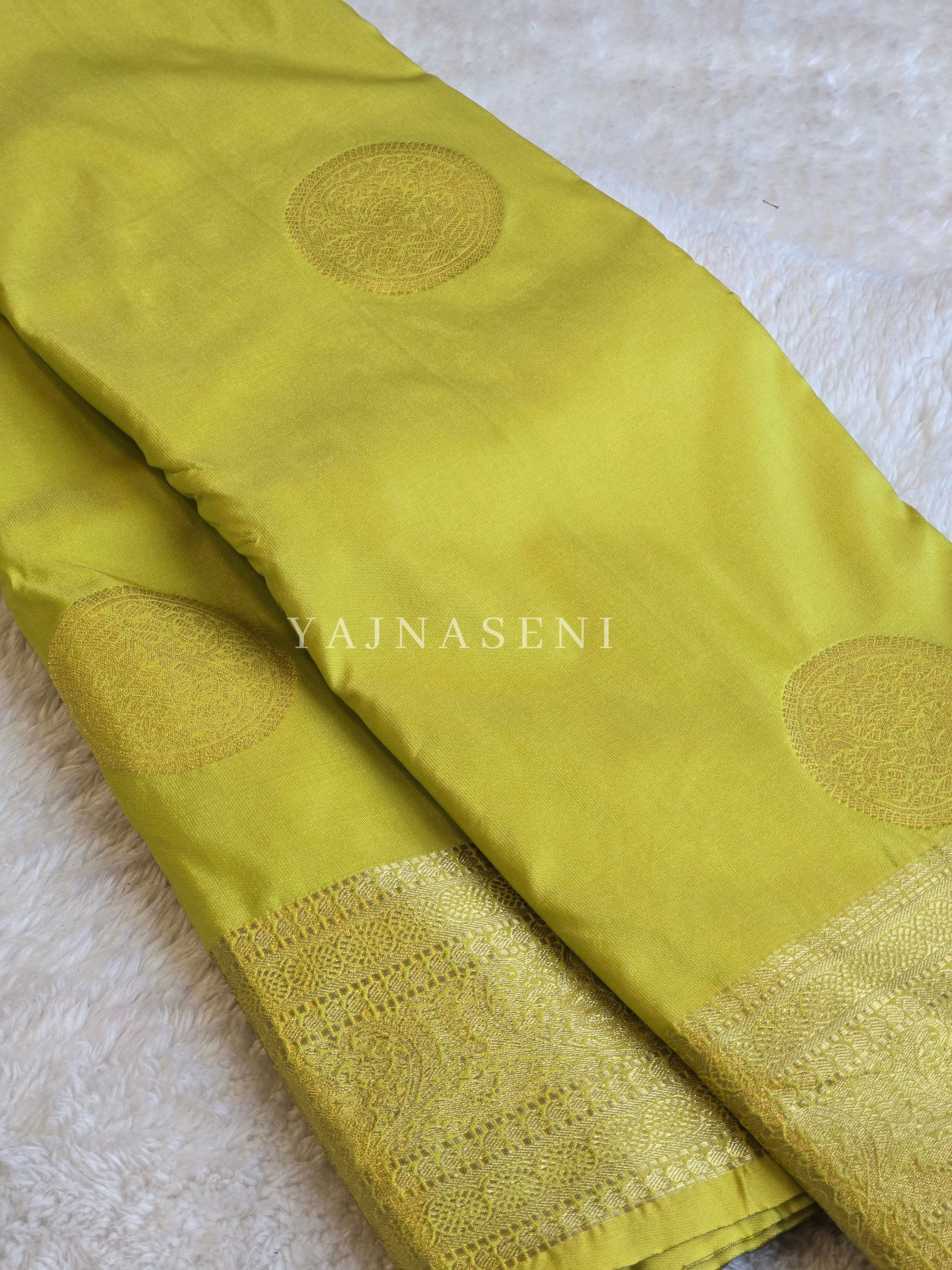 Semi Soft Silk Gold Zari Saree - Chartreuse Green