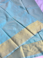 Load image into Gallery viewer, Vaira oosi x Checkered Saree - Ice Blue
