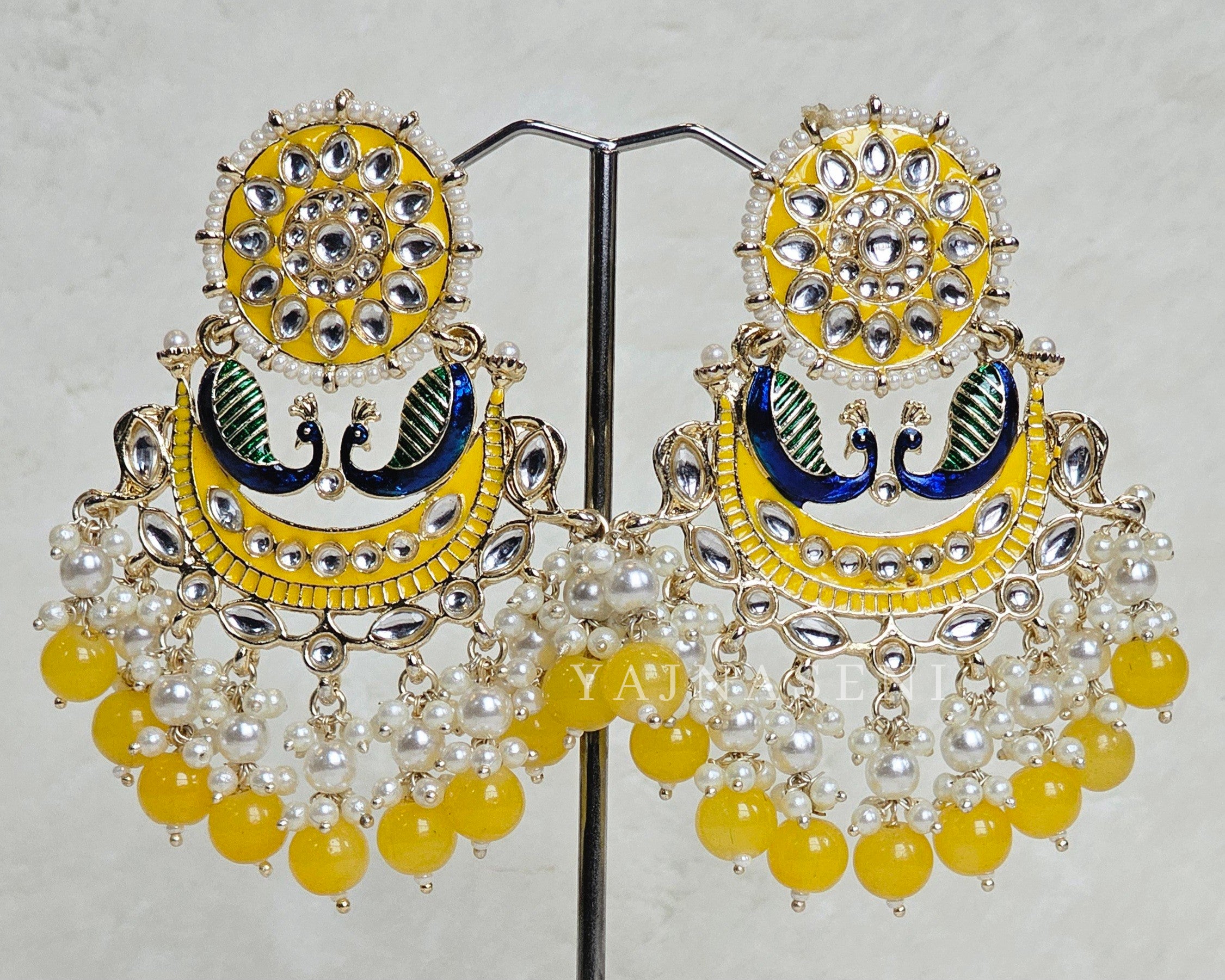 GANIKA earrings (Yellow)