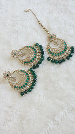 Load image into Gallery viewer, AASHVIKA necklace (green)
