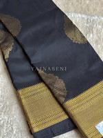 Load image into Gallery viewer, Semi Kanchi Silk x Gold Zari Saree - Black
