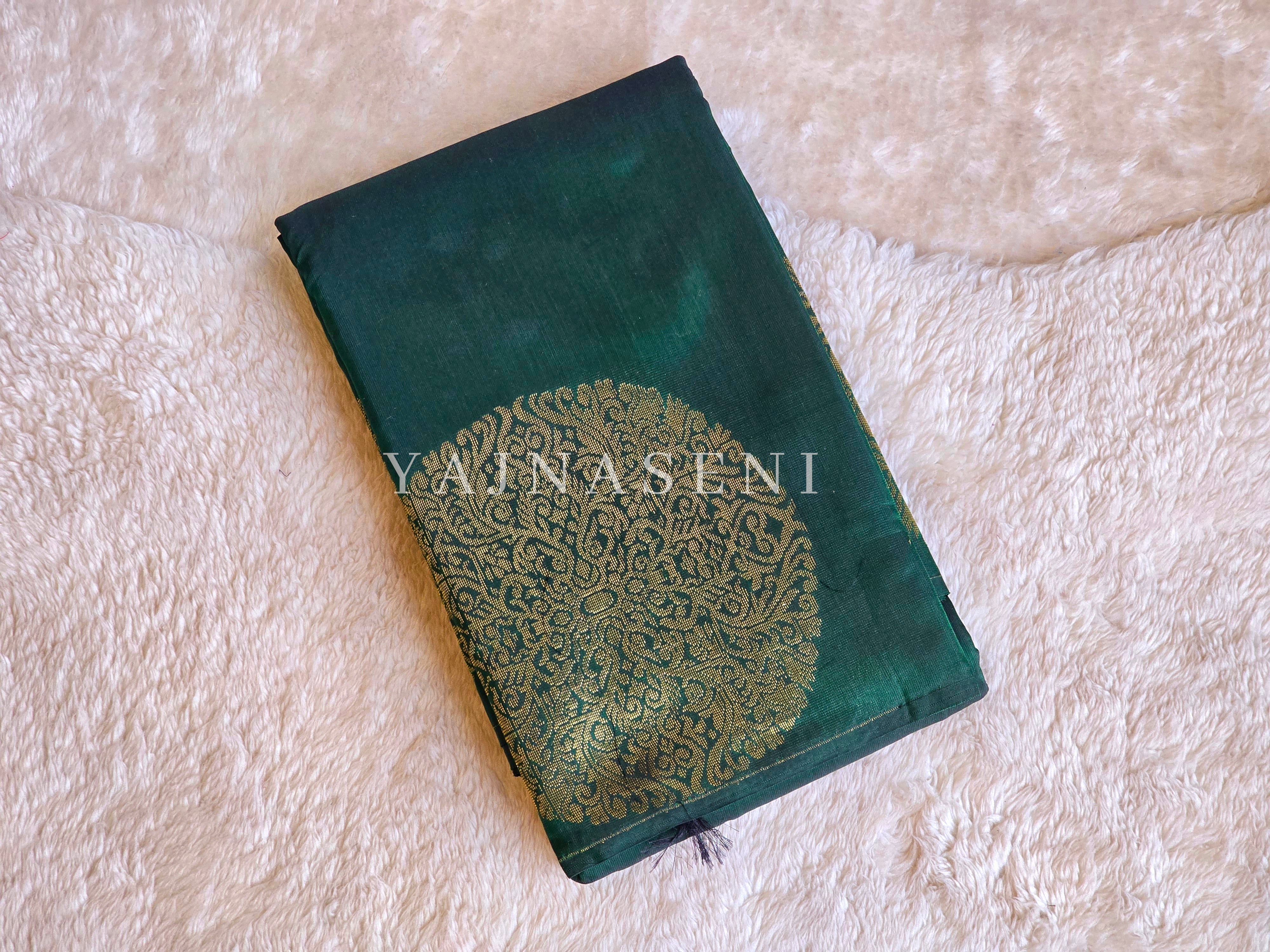 Soft Silk Borderless Mandala Saree - Emerald