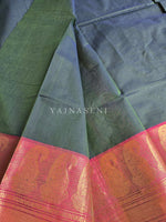 Load image into Gallery viewer, Chettinad Cotton Saree - Bottle Green x Maroon
