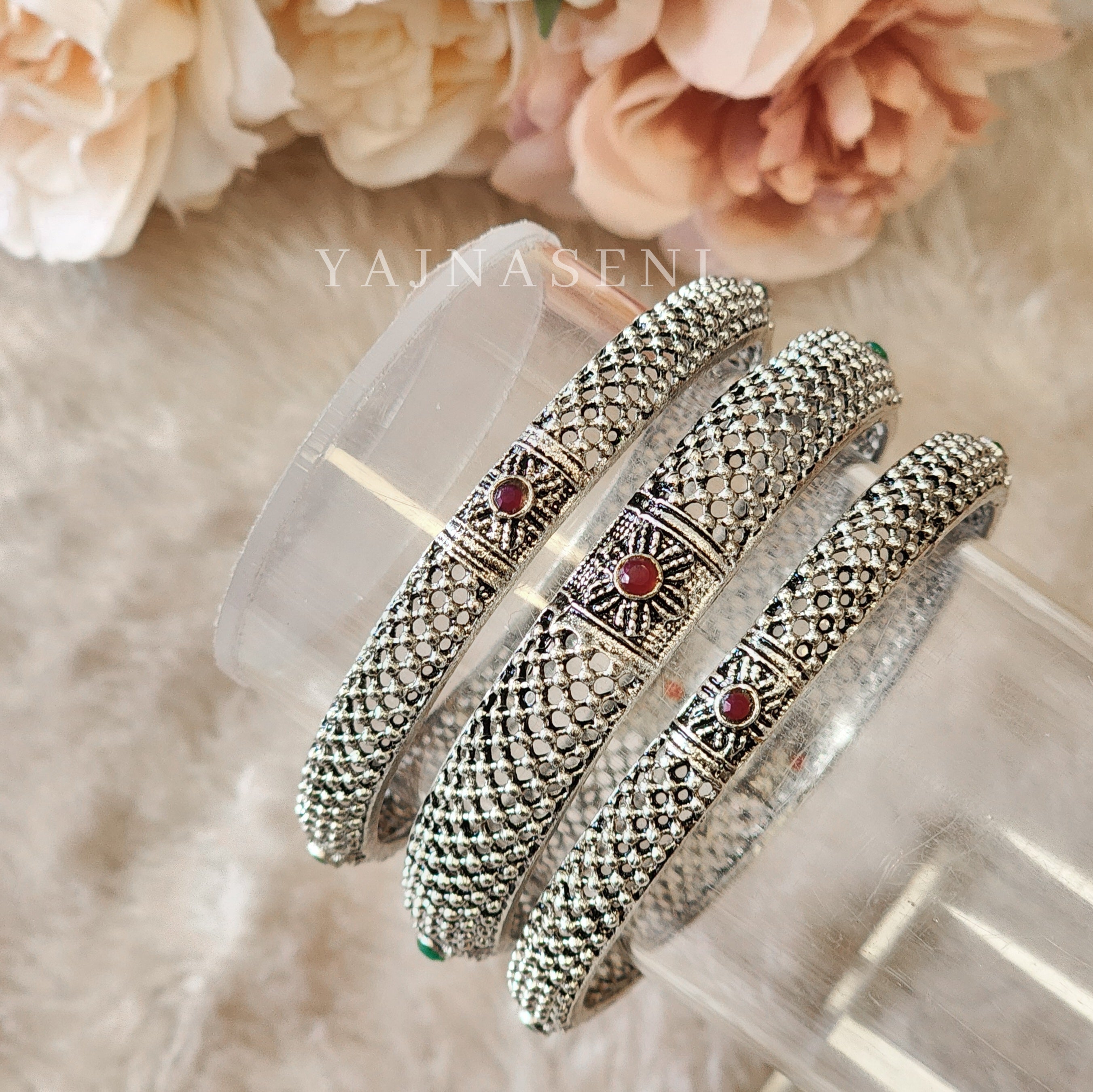 CHARVI - set of 3 bangles (silver)