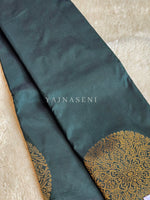 Load image into Gallery viewer, Soft Silk Borderless Mandala Saree - Timber Green
