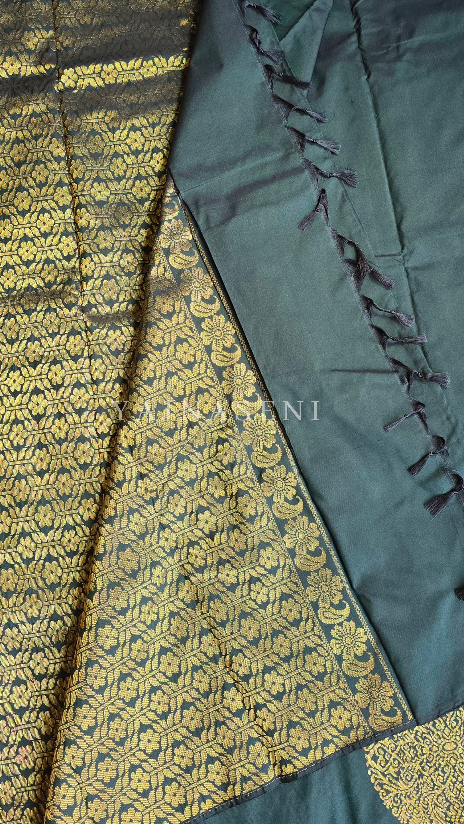 Soft Silk Borderless Mandala Saree - Timber Green