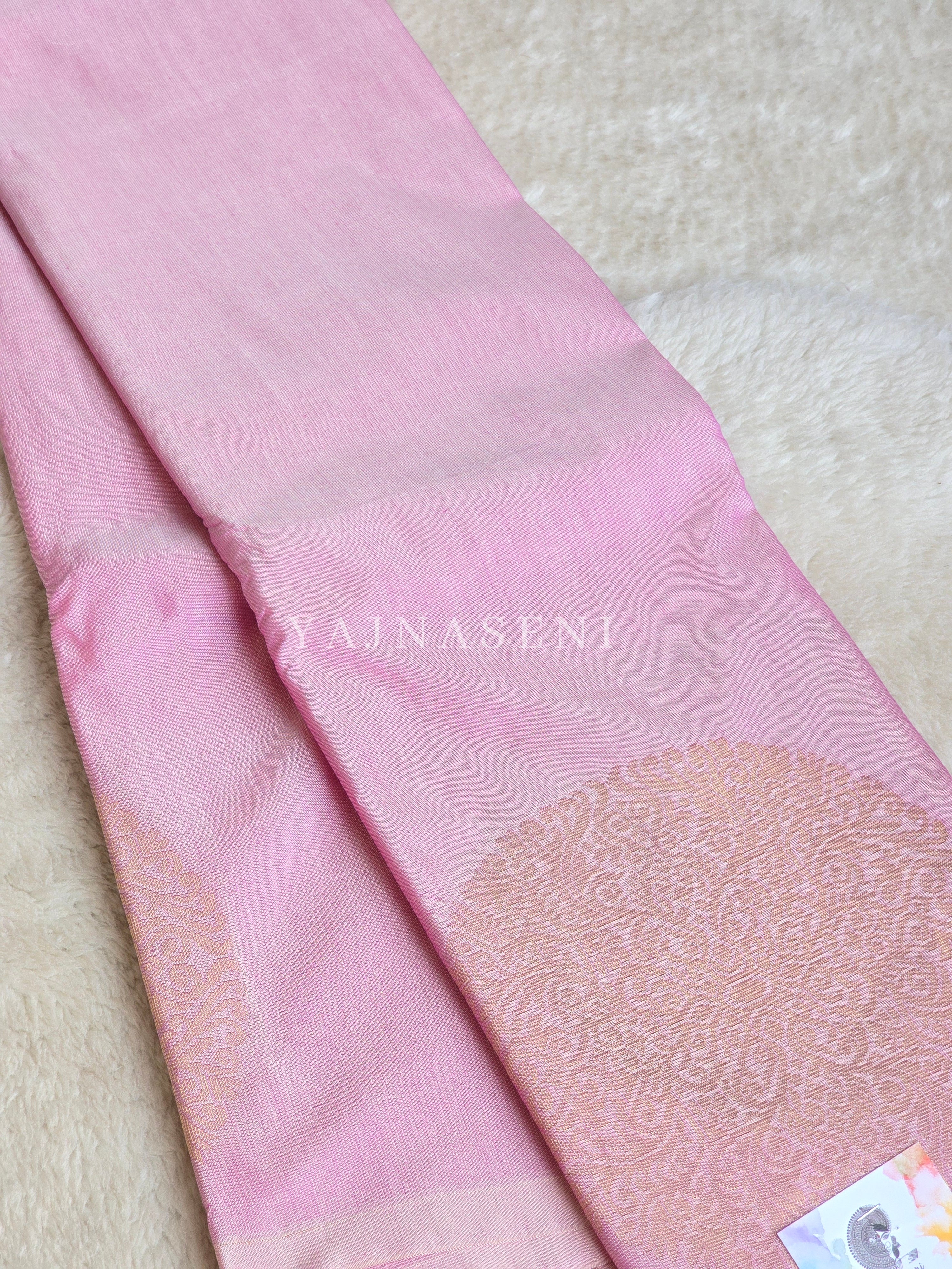 Soft Silk Borderless Mandala Saree - Soft Pink