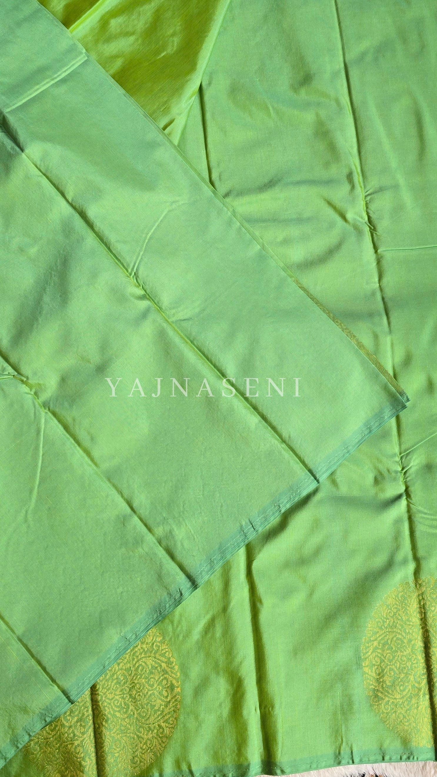 Soft Silk Borderless Mandala Saree - Lime