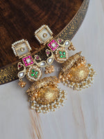 Load image into Gallery viewer, ARTHISHA earrings (Pastel Peach)
