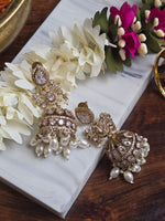 Load image into Gallery viewer, MASTANI Jhumkas (White)
