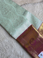Load image into Gallery viewer, BREEZY BERRY - Pure Kanjivaram Silk Saree with Gold and Light Gold Zari
