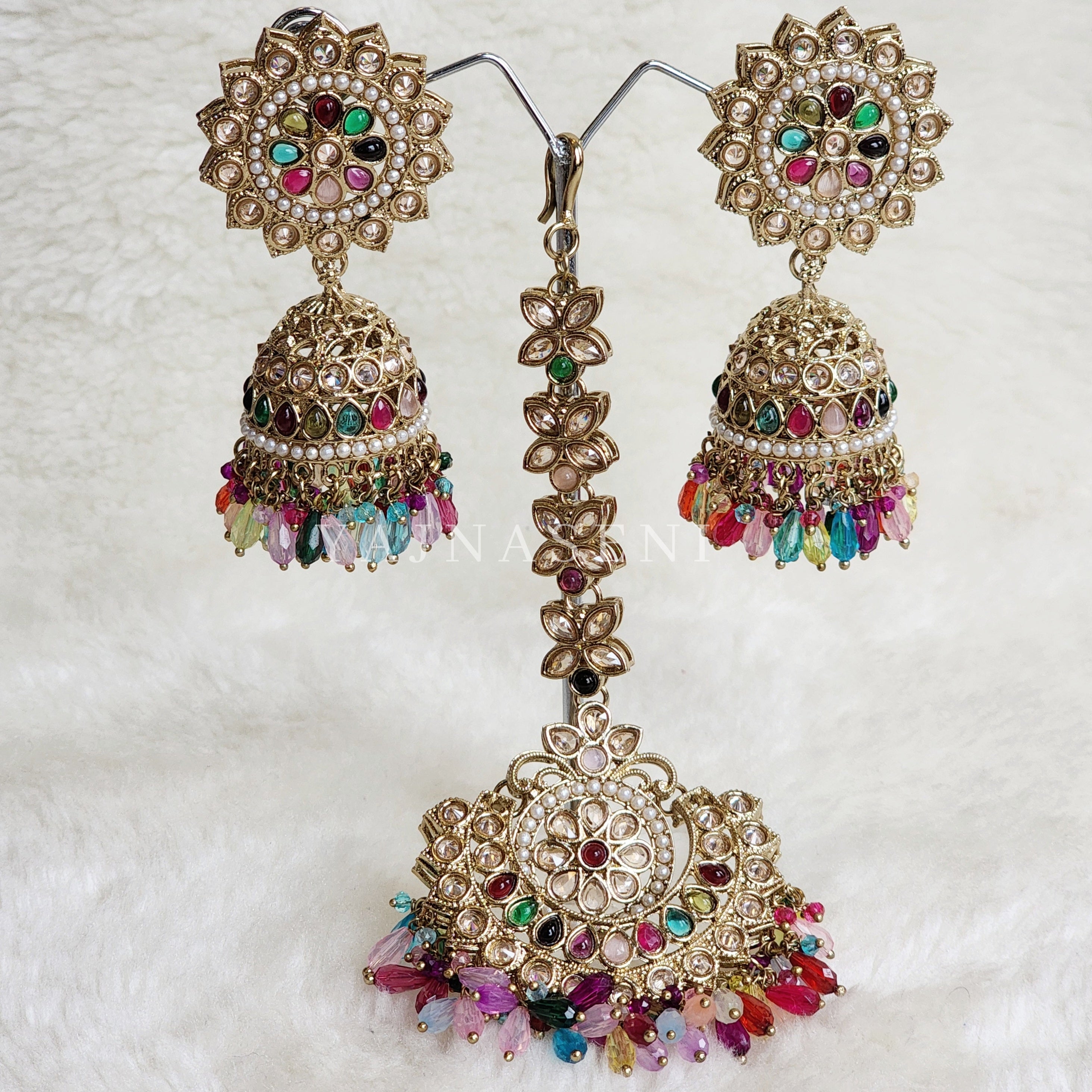 DHEERA earrings + tikka (Multicolour)