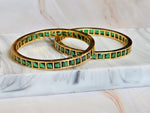 Load image into Gallery viewer, RITHIKA - pair of bangles (Green)
