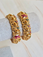 Load image into Gallery viewer, APARNA - pair of kada
