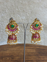 Load image into Gallery viewer, VEEKSHA Jhumkas

