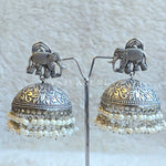Load image into Gallery viewer, AASHNI Jhumkas
