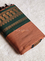 Load image into Gallery viewer, Kalyani Cotton Saree - Copper Zari : Dark Peach x Dark Green
