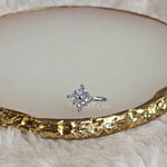 Load image into Gallery viewer, LAVINA - Nosepin (Silver)
