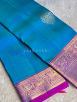 Load image into Gallery viewer, REGALIA TEMPTRESS - Pure Kanjivaram Silk Saree with Gold Zari
