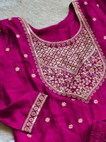 Load image into Gallery viewer, RANHITA [L/40] - A-Line Kurti Set (Shiraz)
