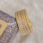 Load image into Gallery viewer, Metallic x Dot Bangles - Gold
