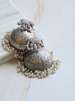 Load image into Gallery viewer, AASHNI Jhumkas
