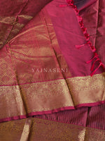 Load image into Gallery viewer, Vaira oosi x Checkered Saree - Maroon

