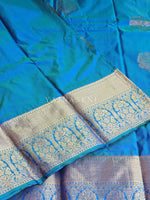 Load image into Gallery viewer, Monochrome Series : Semi Kanchi Silk Saree - Peacock
