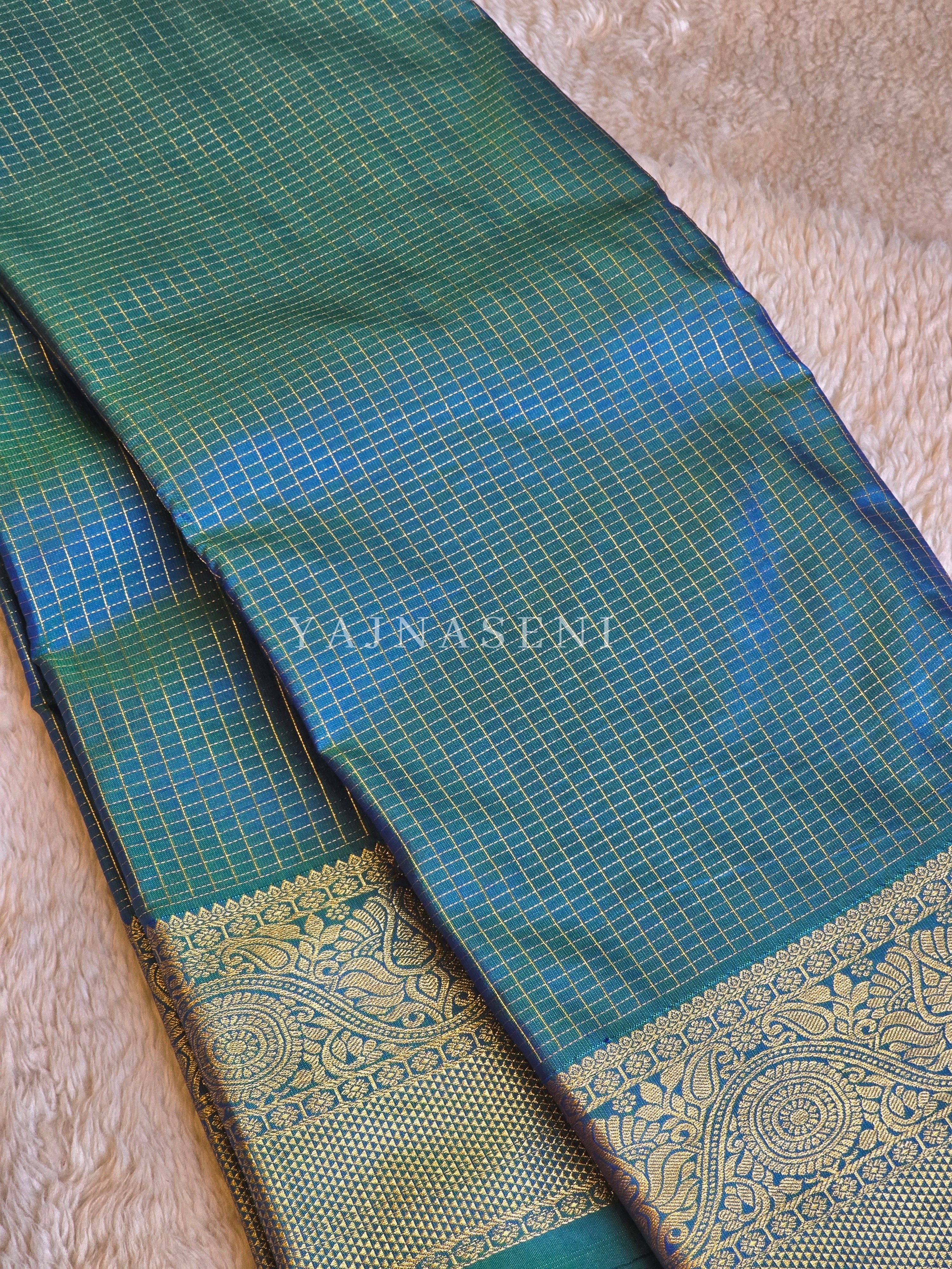 Vaira oosi x Checkered Saree - Peacock