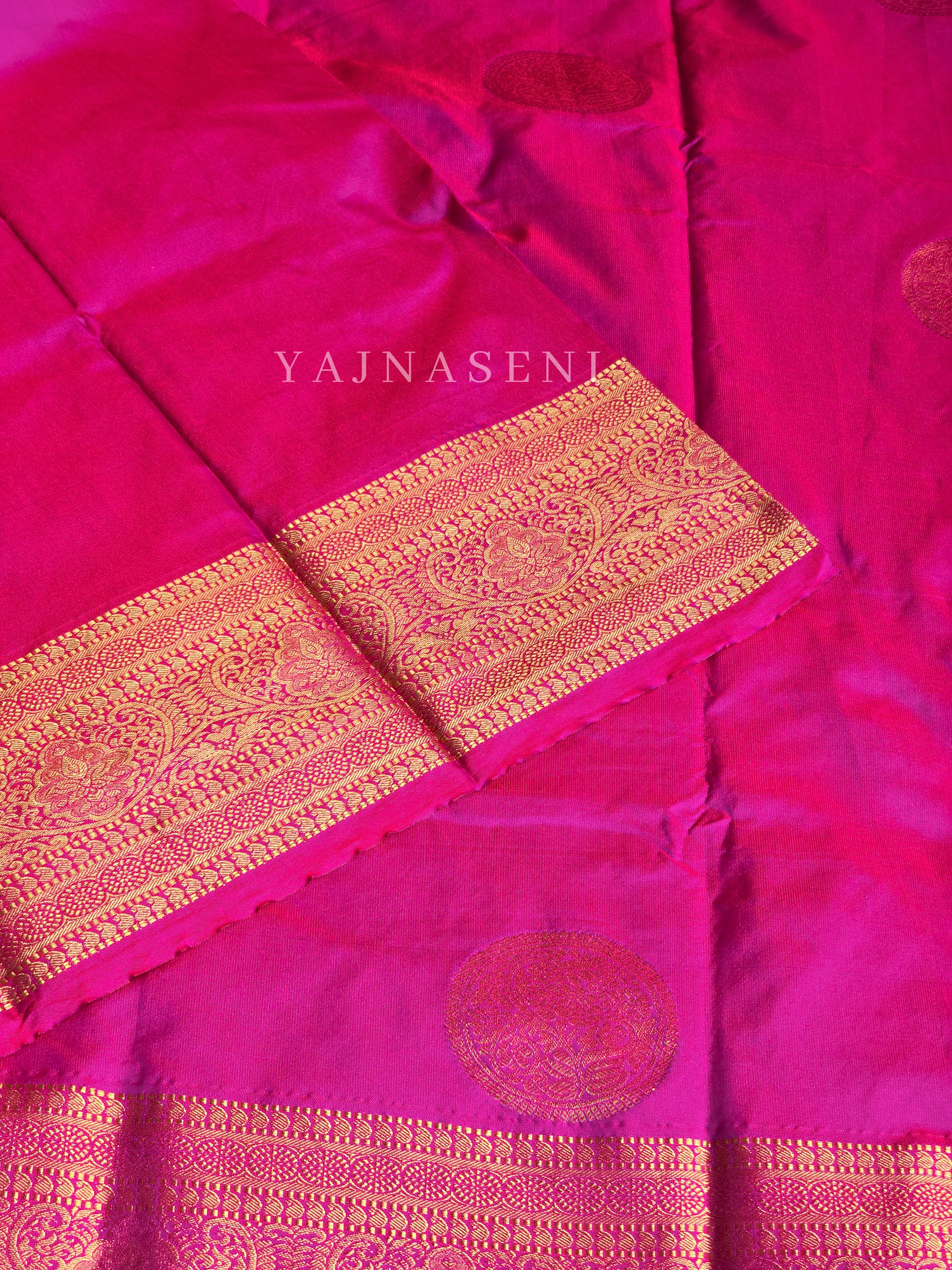 Semi Soft Silk Gold Zari Saree - Magenta