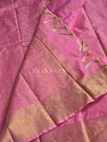 Load image into Gallery viewer, Vaira Oosi Checkered x Peacock Semi Silk Saree - Pink
