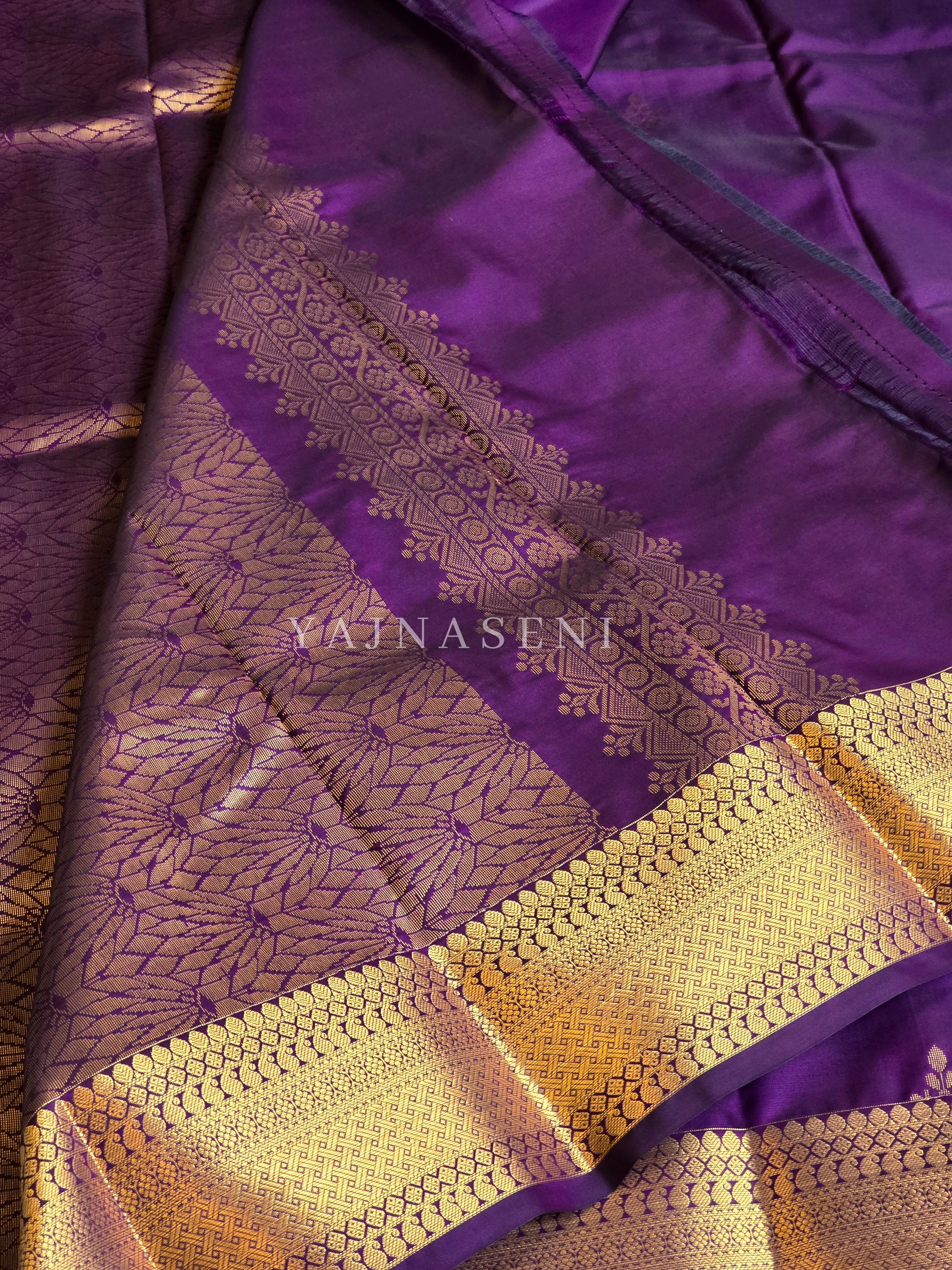 Dainty Motifs x Semi Soft Silk Saree - Dark Purple